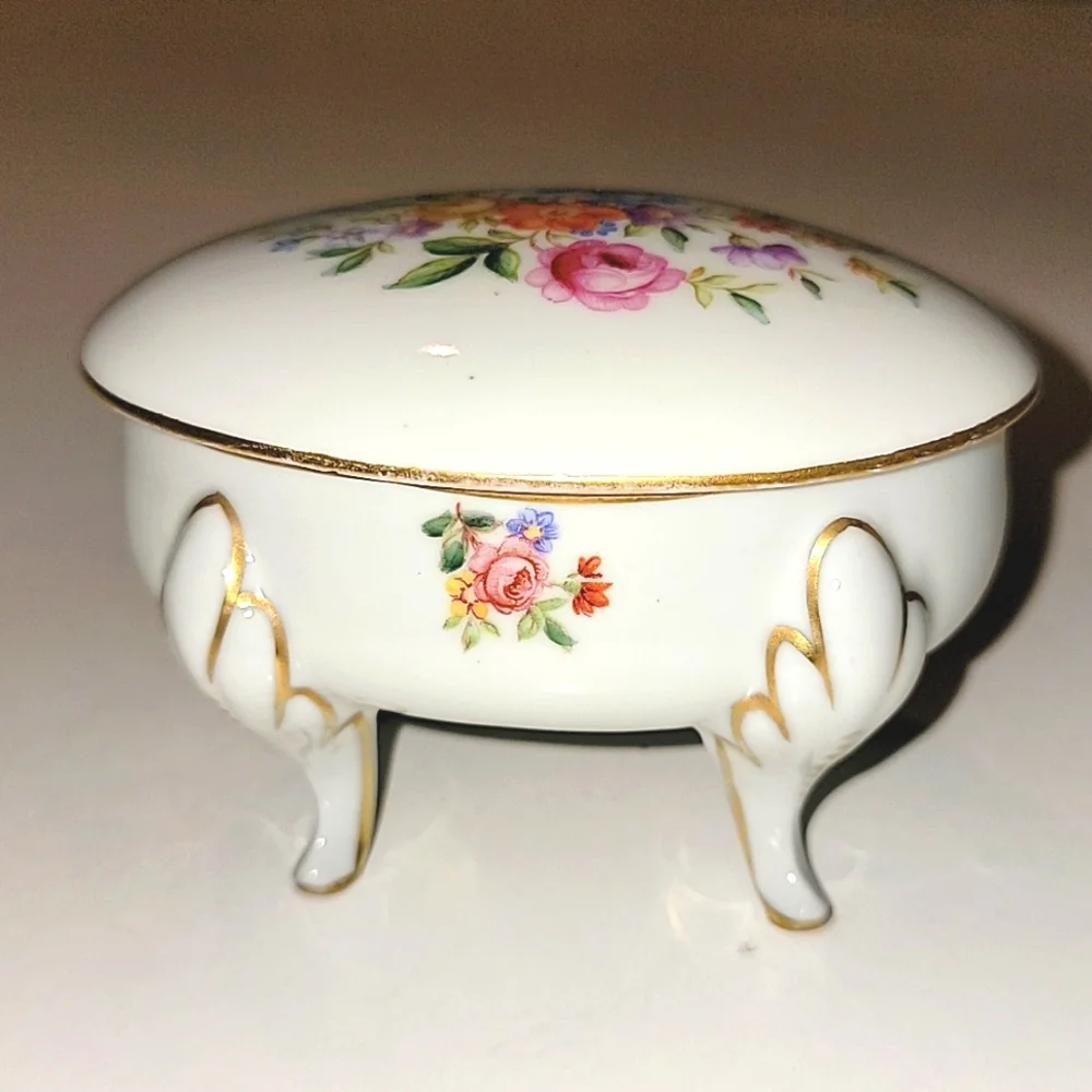 JIMENAU GRAF VON HENNEBERG  PORCELAIN TRINKET DISH WITH LID - Picture 10 of 12
